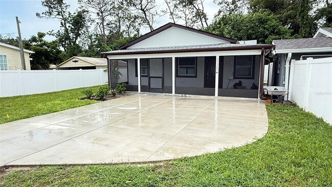 37542 Eiland Blvd in Zephyrhills, FL - Building Photo - Building Photo