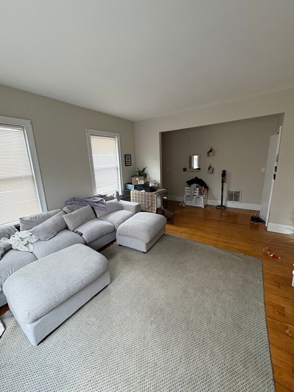 29 Covington St, Unit 1 in Boston, MA - Building Photo - Building Photo