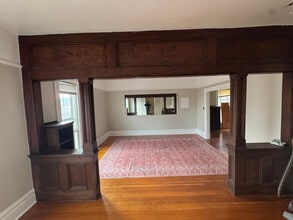 33 NE San Rafael St in Portland, OR - Foto de edificio - Building Photo