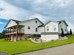 425 Smokey Rd in Newnan, GA - Building Photo - Building Photo