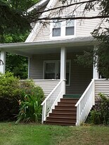 61 Hillcrest Blvd, Unit 61C in Warren, NJ - Building Photo