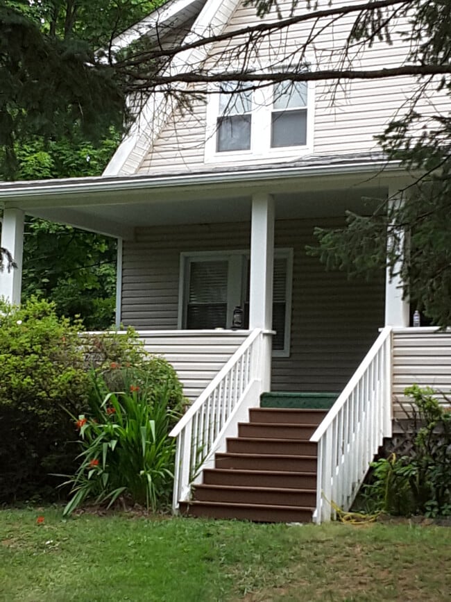 61 Hillcrest Blvd, Unit 61C