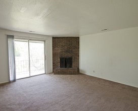 Ponderosa Apartments in Salt Lake City, UT - Building Photo - Interior Photo