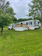 306 Pearl Ln in Greensburg, PA - Building Photo - Building Photo