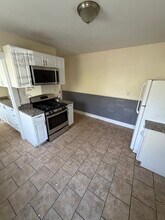 19 Eliot St in Medford, MA - Building Photo - Building Photo