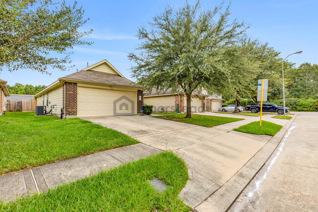 1110 Watson Crossing Way in Houston, TX - Building Photo - Building Photo