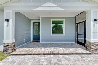 2129 Lorraine Dr in Port Charlotte, FL - Foto de edificio - Building Photo