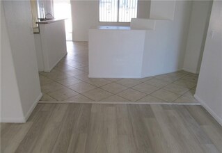3732 White Peppermint Dr in Las Vegas, NV - Building Photo - Building Photo
