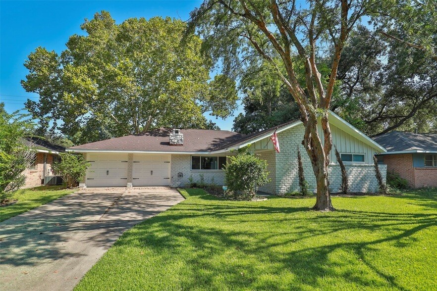 6106 Kuldell Dr in Houston, TX - Building Photo