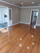 10232 S 8th Ave, Unit 1 in Inglewood, CA - Building Photo