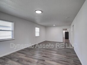 1902 N Joplin St in Pittsburg, KS - Building Photo - Building Photo