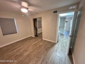 1700 Main St in Atlantic Beach, FL - Building Photo - Building Photo