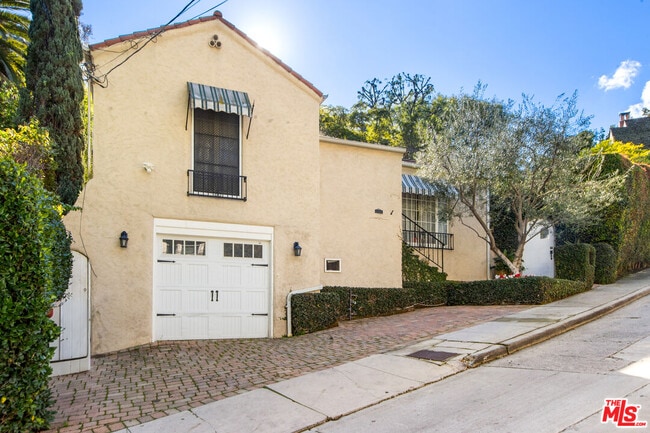 property at 5918 Canyon Cove