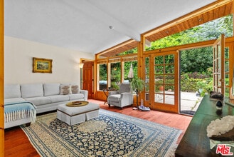 3447 Vista Haven Rd in Los Angeles, CA - Building Photo - Building Photo
