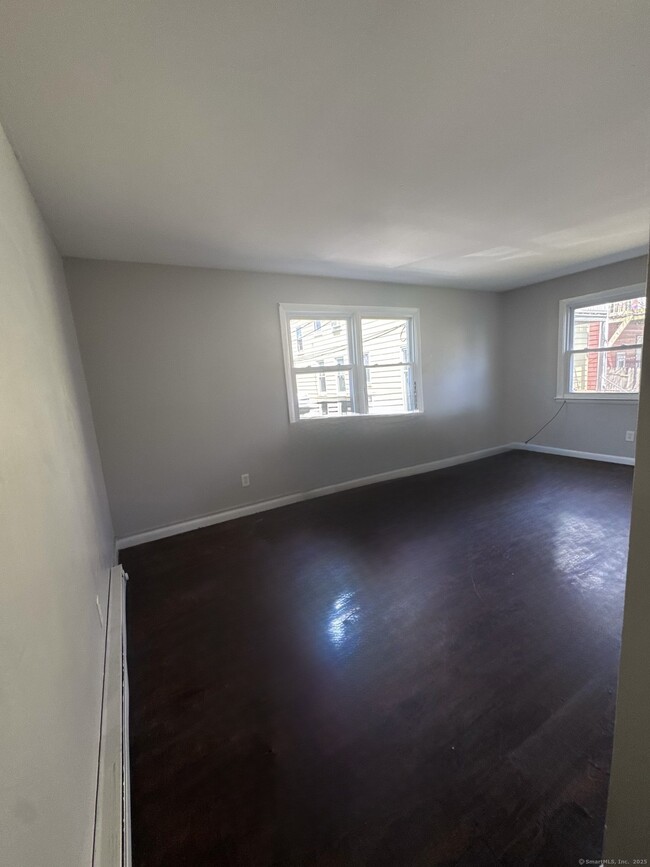 179 Lewis St in Bridgeport, CT - Building Photo - Building Photo