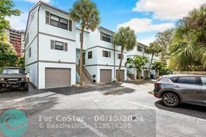 3250 NE 12th St in Pompano Beach, FL - Foto de edificio - Building Photo