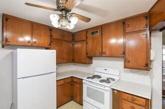 4825 Trail Lake Dr in Fort Worth, TX - Building Photo - Building Photo