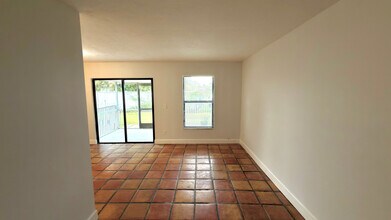 11450 Char Ann Dr in Ft. Myers, FL - Building Photo - Building Photo