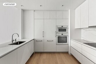 1 Wall St in New York, NY - Building Photo - Building Photo