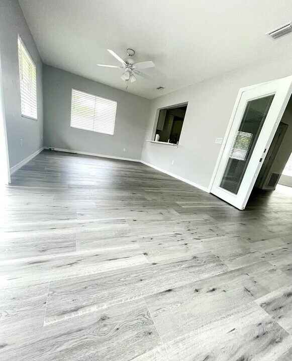 2049 Gloria Cir in Palm Bay, FL - Building Photo