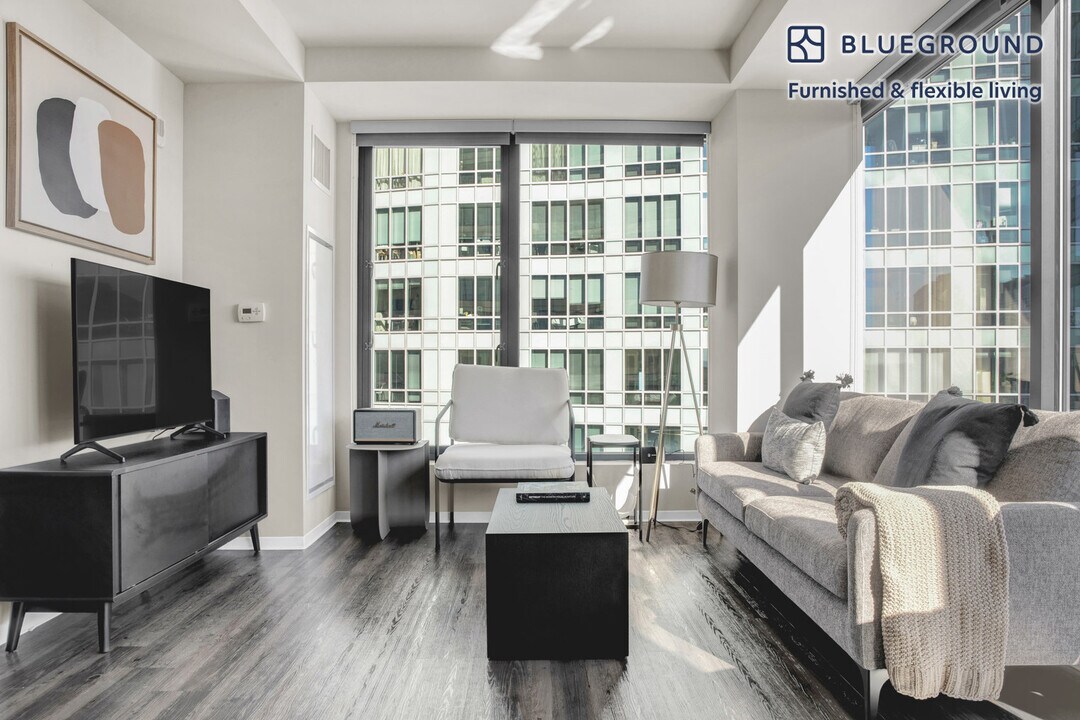 45 Stuart St in Boston, MA - Building Photo