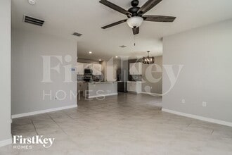 819 Guadalupe Dr in Orange City, FL - Building Photo - Building Photo