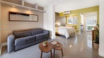 626 Meridian Ave in Miami Beach, FL - Building Photo