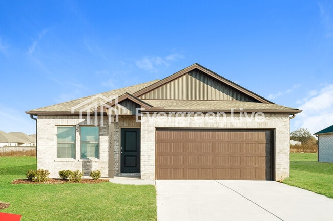 17767 Denham Cir in Athens, AL - Building Photo - Building Photo