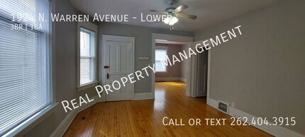 1924 N Warren Ave-Unit -Lower in Milwaukee, WI - Building Photo - Building Photo