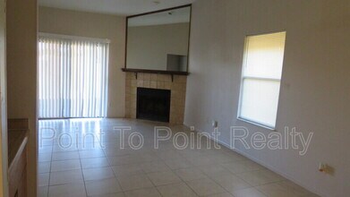 1454 Gifford Ave in Orange Park, FL - Building Photo - Building Photo