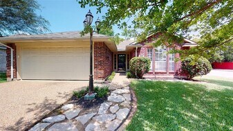 217 Augsburg Ct, Unit 7-301 in College Station, TX - Building Photo