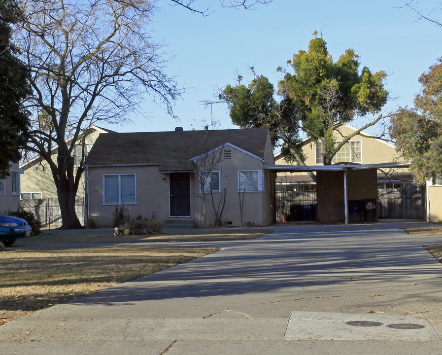 5802-5812 71st St in Sacramento, CA - Building Photo