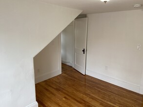 24 Dunreath St, Unit 2 in Boston, MA - Building Photo - Building Photo