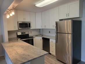 3652 Alder Dr in West Palm Beach, FL - Building Photo - Building Photo