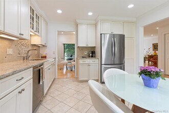 682 Heritage Hills in Somers, NY - Building Photo - Building Photo