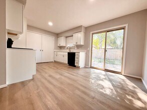 2607 NE Walker St in Bentonville, AR - Building Photo - Building Photo