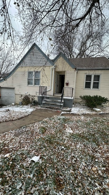 property at 3015 Reynolds St