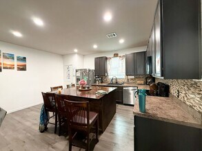 4 Bed, 3.5 Bath Home in Bryan for March Move In! in Bryan, TX - Building Photo - Building Photo