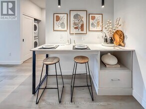 398 Roosevelt Ave in Ottawa, ON - Building Photo - Building Photo