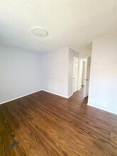8204 Sam Rayburn Dr in Austin, TX - Building Photo - Building Photo