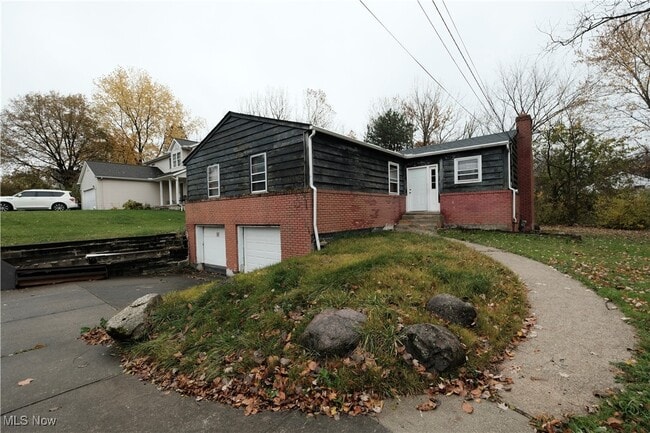 22560 Libby Rd in Bedford Heights, OH - Building Photo - Building Photo