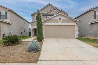 4439 Donley Byu in San Antonio, TX - Building Photo - Building Photo