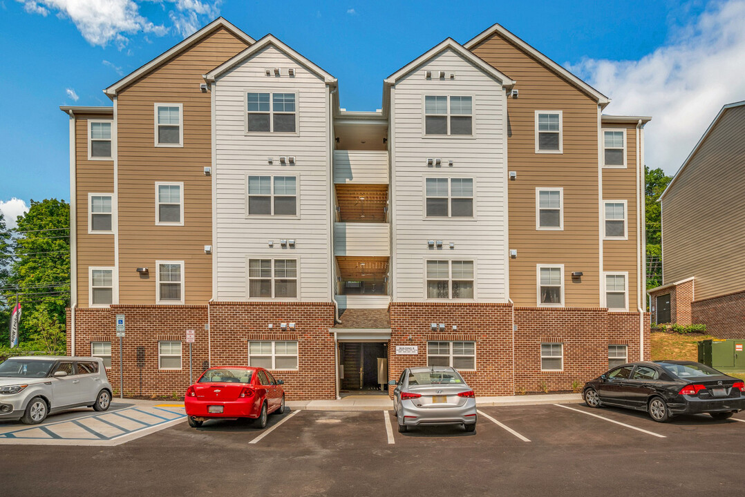 Magnolia Greene in Lavale, MD - Foto de edificio