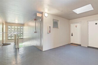6530 Lake Patricia Dr in Miami Lakes, FL - Building Photo - Building Photo