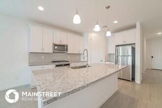 10920 S 55th Ln in Phoenix, AZ - Building Photo - Building Photo