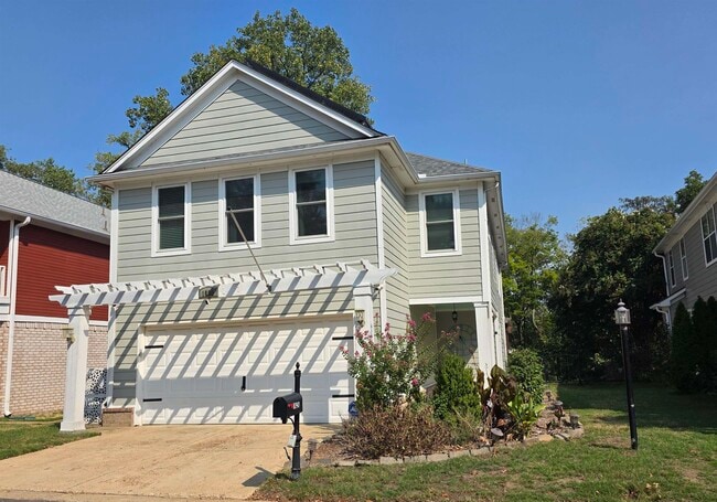 1090 River Isle Dr in Memphis, TN - Building Photo - Building Photo
