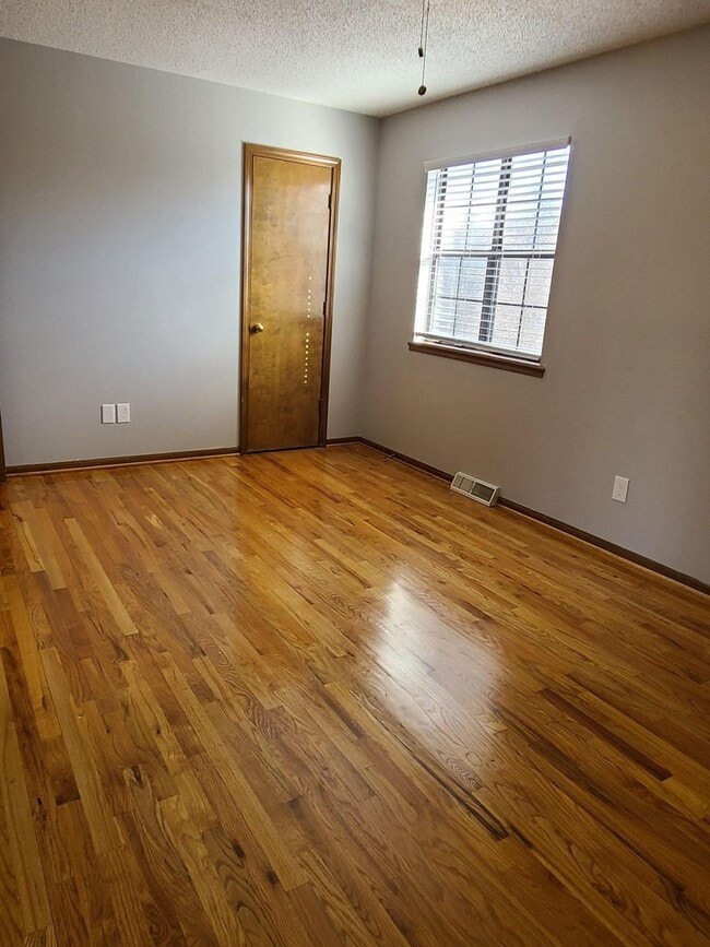 1166 Hampton Ln in Platte City, MO - Building Photo - Building Photo