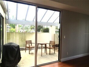 2405 Crispin Ct in Sarasota, FL - Building Photo - Building Photo