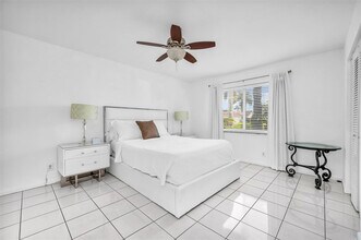 7641 W Country Club Blvd in Boca Raton, FL - Building Photo - Building Photo