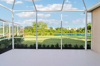 726 SW Aruba Bay in Port St. Lucie, FL - Building Photo - Building Photo